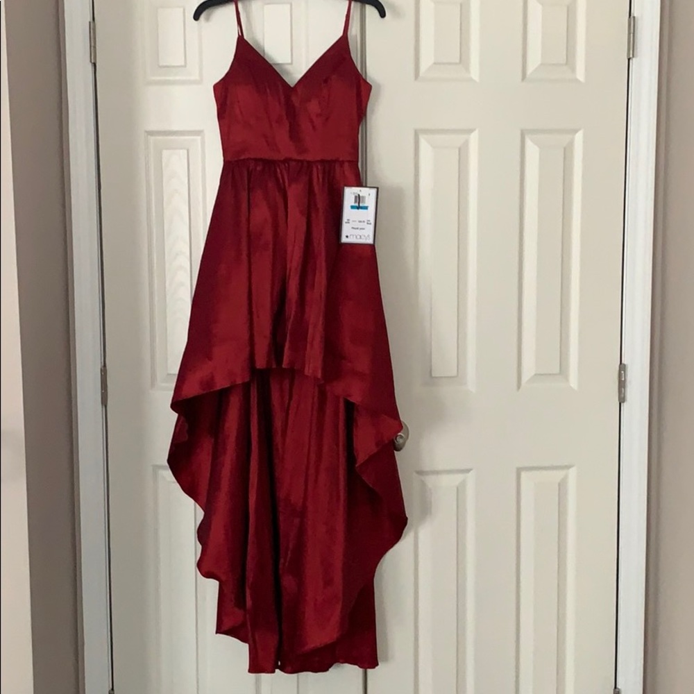 Prom dress - NWT Juniors’ High-Low Gown - Picture 4 of 8